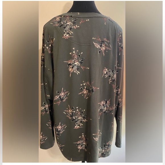 CATHERINE MALANDRINO Green Abstract Floral Long Sleeved Top!!! - Picture 2 of 10